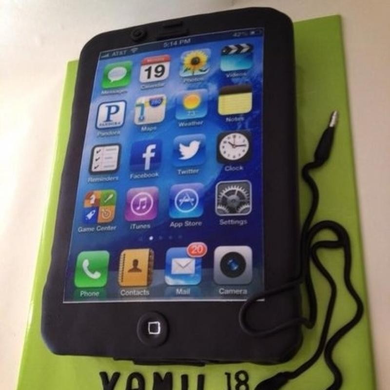 Cell Phone Birthday Cake - CakeCentral.com